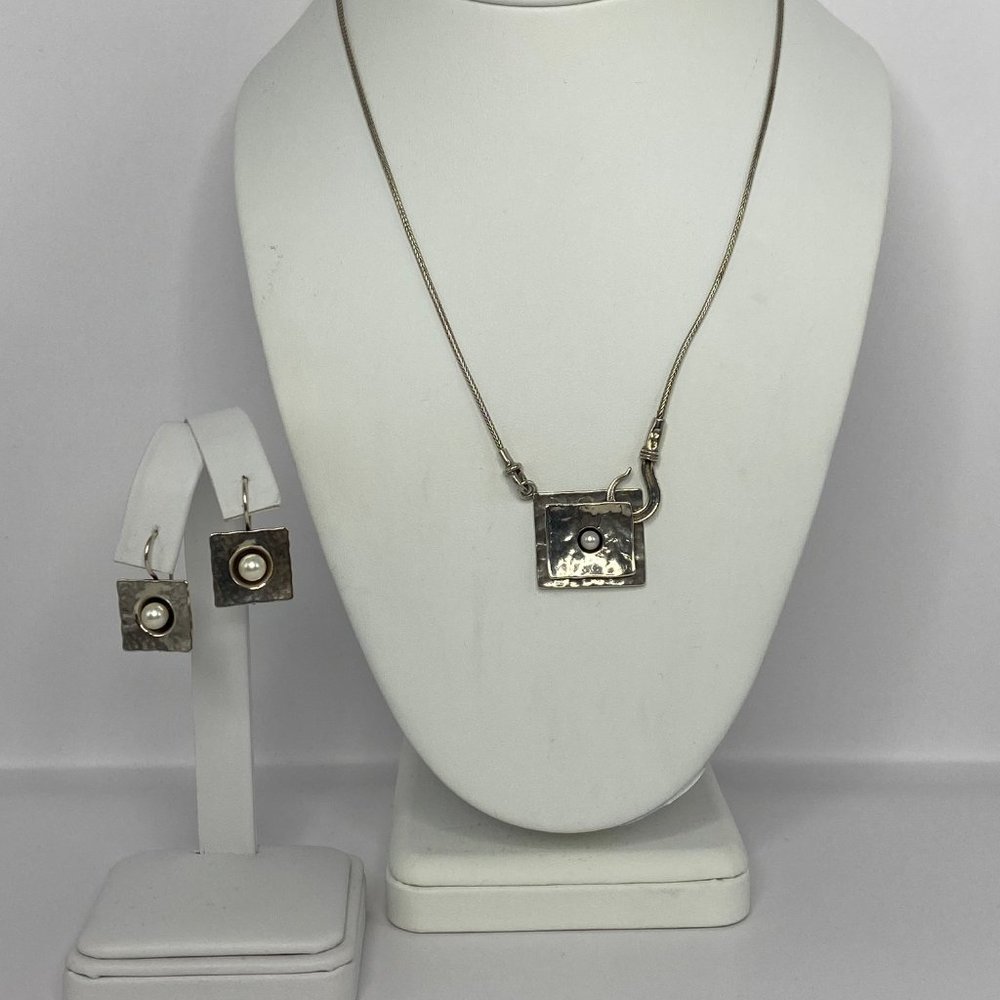 Vintage Silpada Sterling Silver Pearl Necklace N0488 and Matching Earrings W0506